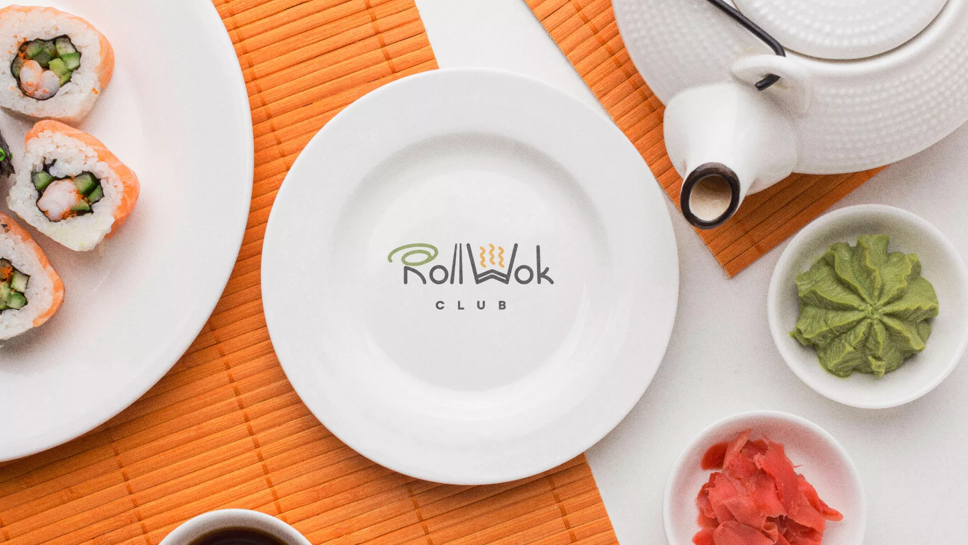 Разработка логотипа и фирменного стиля суши-бара «Roll Wok Club» в Заинске